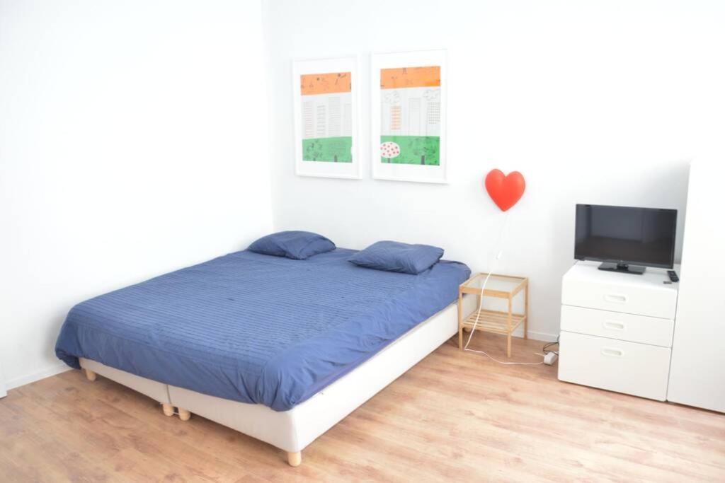 Awesome Studio In Marolles Bruxelas Exterior foto
